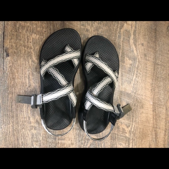 Chaco Shoes - Size 7 Women’s Z Cloud Chacos (grey and white)